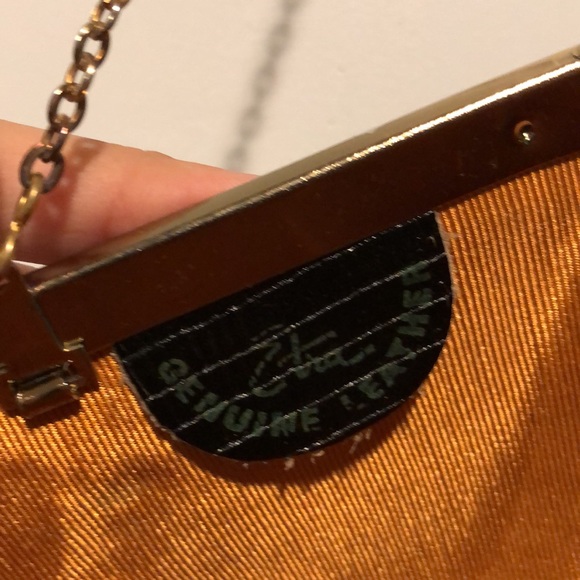 Etra Genuine Leather Vintage Chain Strap Shoulder Bag - Picture 6 of 6